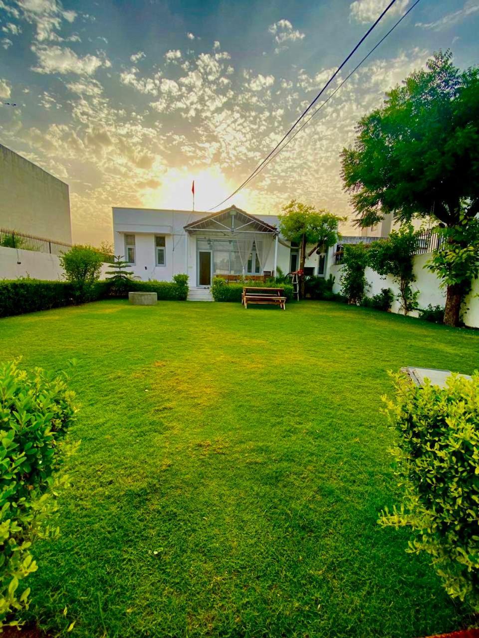 Solanki Farms & Pool Villa Garden Fully Private Jaipur Ngoại thất bức ảnh